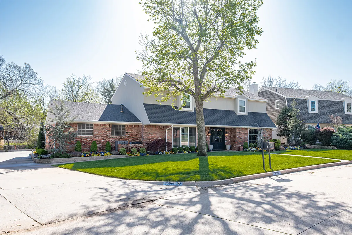 May25 S - 10916 Willow Grove