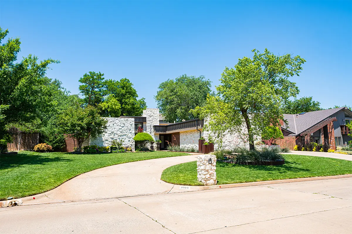 June 2026 Yard of the Month - 3009 Brown Stone
