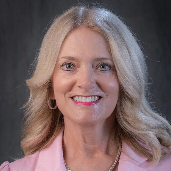 Carol's headshot
