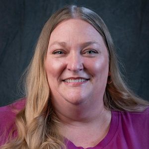 Carole's headshot